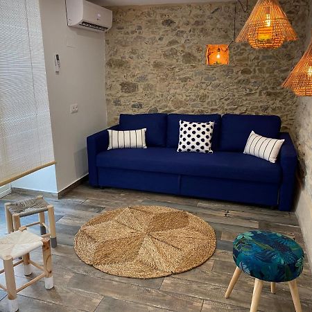 Ideal Parelles Aptm Amb Encant Estil Mediterrani I Tranquil A Llança Exterior foto